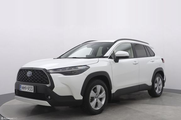 Valkoinen Käytetty 2023 Toyota Corolla Cross Edition Katumaasturi | 39 450 € (Perustarjous) - Kuva 1/4