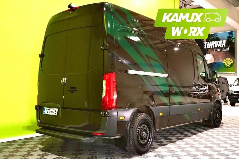 Käytetty Mercedes E-Sprinter 85 kW (116 HP) 2020 Ruskea Van