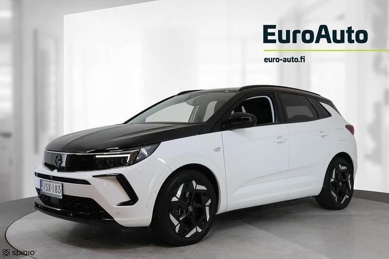 Käytetty Opel Grandland X GSe 301 HP (221 kW) 2023 Valkoinen Katumaasturi