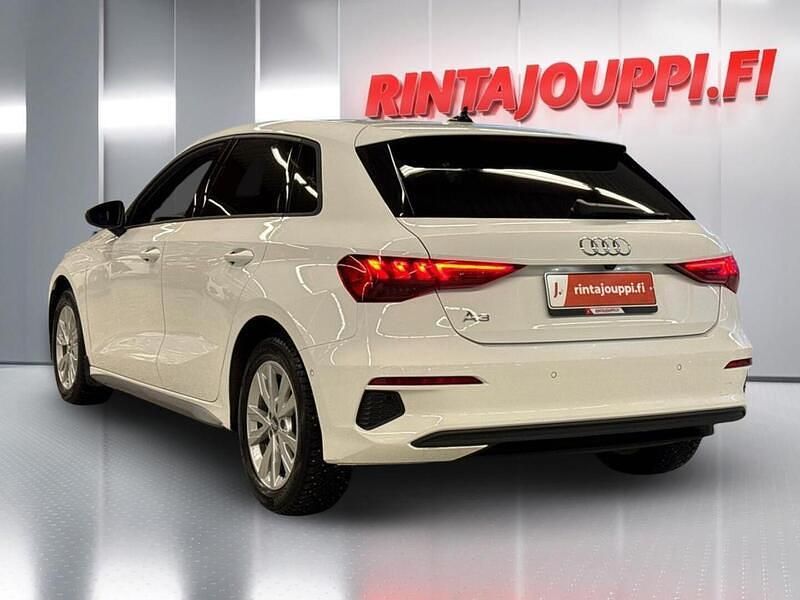 Käytetty Audi A3 Sportback e-tron Comfort 150 HP (110 kW) 2022 Valkoinen Viistoperä