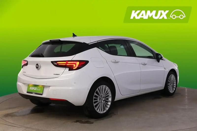 Käytetty Opel Astra Innovation 150 HP (110 kW) 2016 Valkoinen Sedan