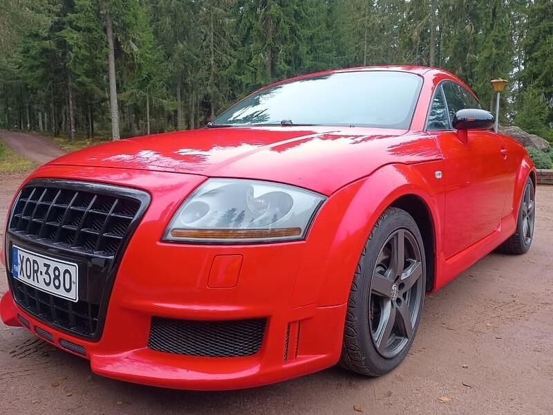 Käytetty Audi TT 250 HP (183 kW) 2004 Coupe - kaksiovinen