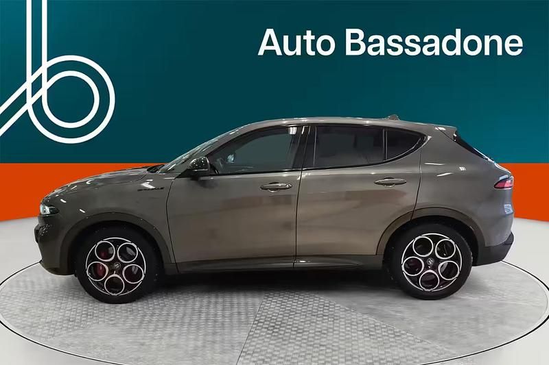 Käytetty Alfa Romeo Tonale Edizione Speciale 131 HP (96 kW) 2024 Katumaasturi