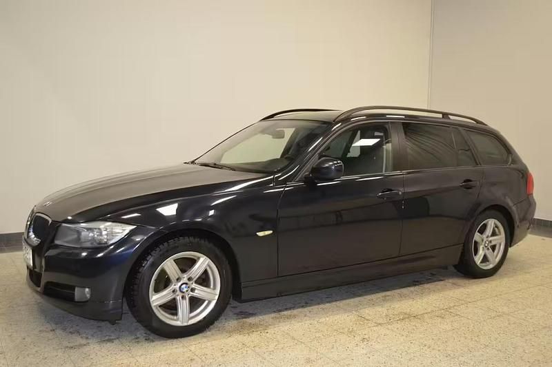 Käytetty BMW 318 143 HP (105 kW) 2009 Sininen Farmari