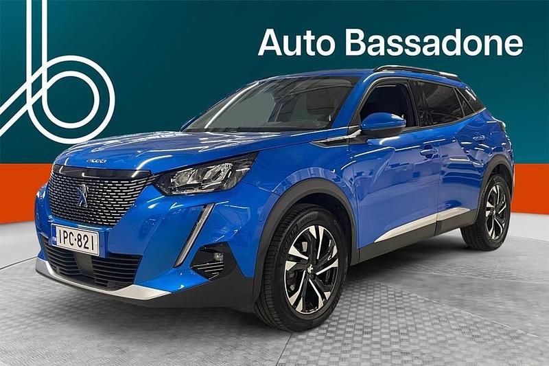 Käytetty Peugeot 2008 Allure 131 HP (96 kW) 2021 Katumaasturi