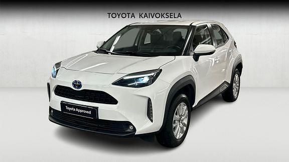 Valkoinen Käytetty 2024 Toyota Yaris Cross Active Katumaasturi | 25 990 € (Hyvä tarjous) - Kuva 1/4