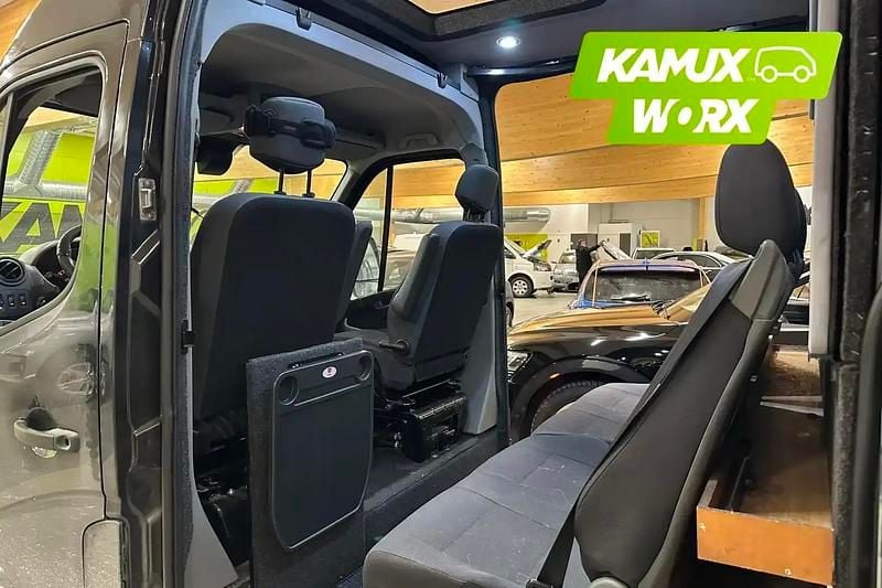 Käytetty Opel Movano 170 HP (125 kW) 2017 Musta Tila-auto