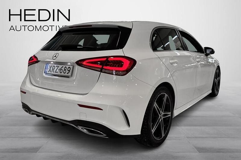Käytetty Mercedes A180 Business 136 HP (100 kW) 2021 Valkoinen Viistoperä