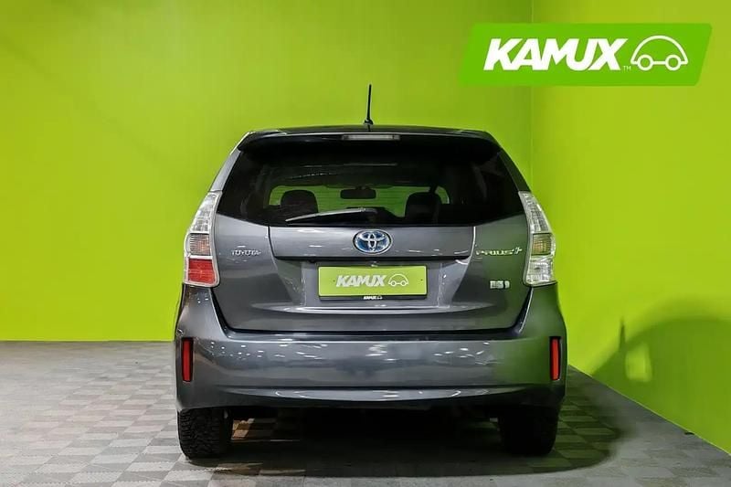 Käytetty Toyota Prius+ Sol 99 HP (72 kW) 2012 Hopea / harmaa Tila-auto