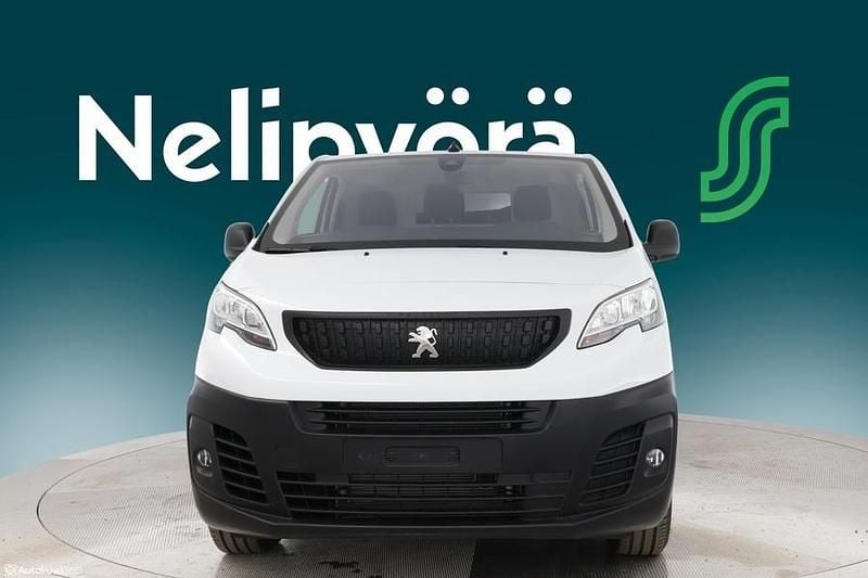 Käytetty Peugeot e-Expert 100 kW (136 HP) 2025 Van