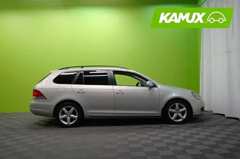 Käytetty VW Golf VI Comfortline 105 HP (77 kW) 2011 Hopea / harmaa Viistoperä