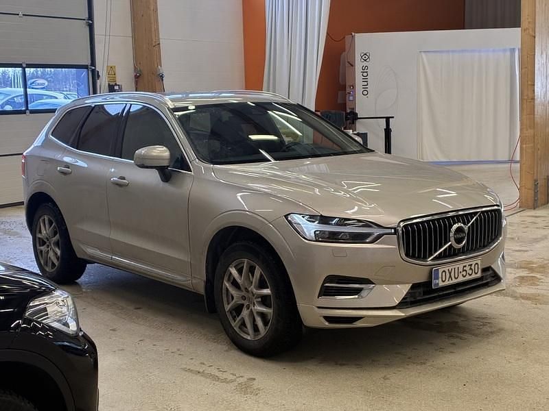 Käytetty Volvo XC60 Inscription 303 HP (222 kW) 2019 Katumaasturi
