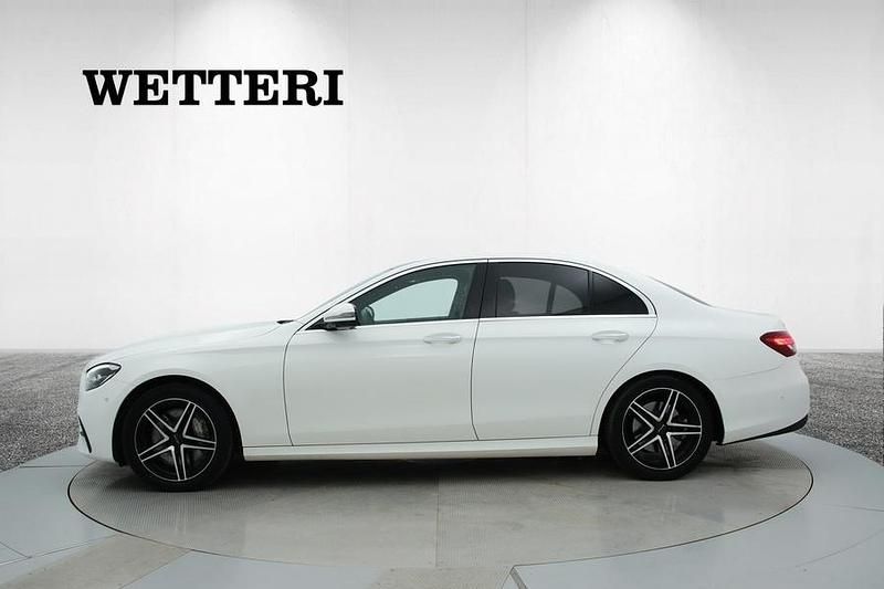 Käytetty Mercedes E300 AMG line 194 HP (142 kW) 2022 Sedan