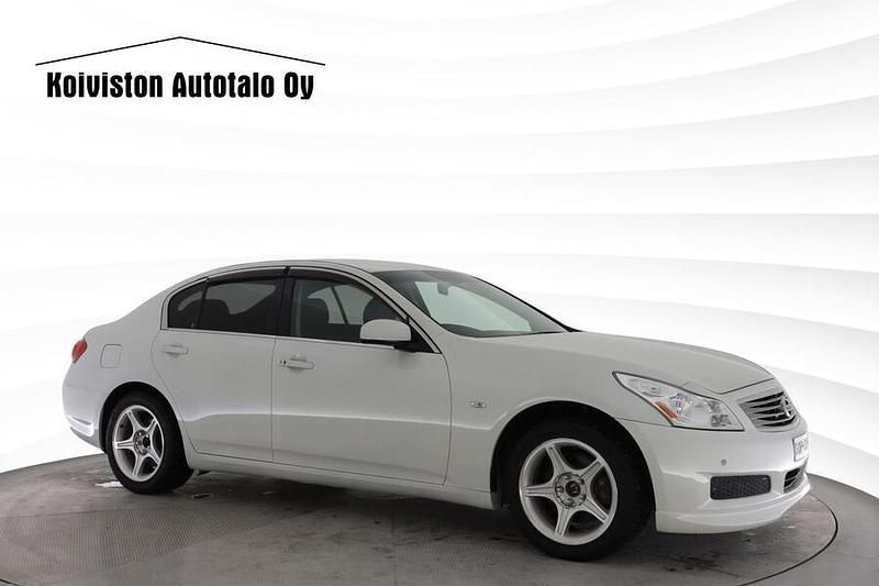 Käytetty Nissan Skyline 224 HP (164 kW) 2007 Sedan