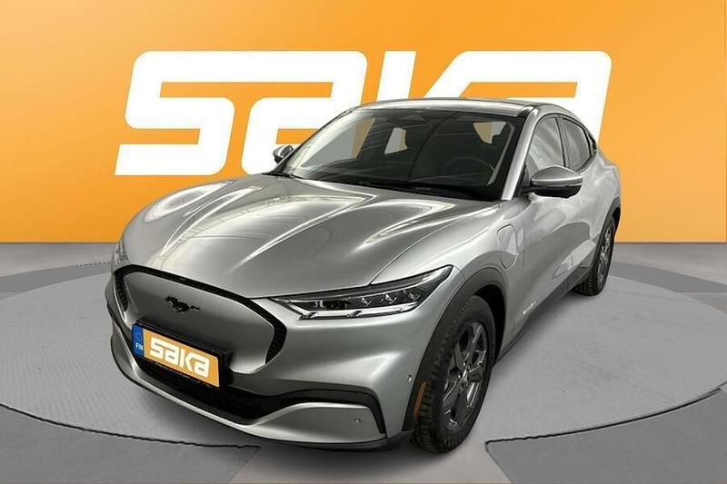 Käytetty Ford Mustang Mach-E 197 kW (269 HP) 2021 Katumaasturi