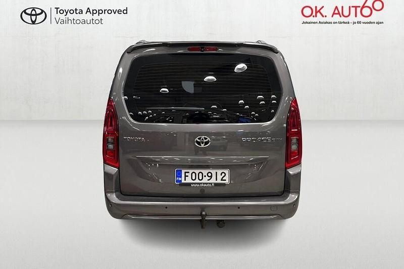 Käytetty Toyota Proace Verso Active 131 HP (96 kW) 2021 Evl Farmari