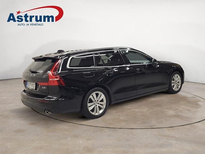 Käytetty Volvo V60 Business Edition 197 HP (144 kW) 2010 Musta Farmari