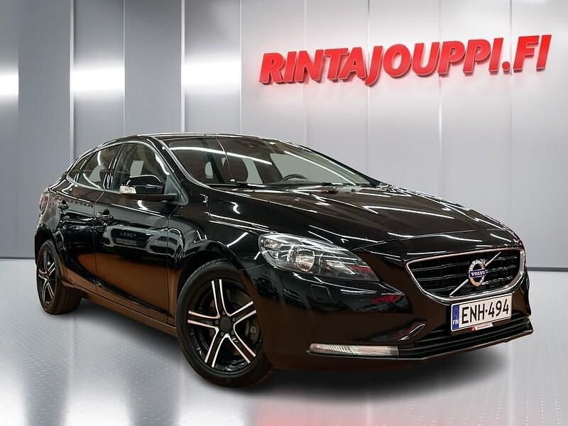 Käytetty 2015 Volvo V40 Viistoperä | 14 690 € (Perustarjous) - Kuva 1/3