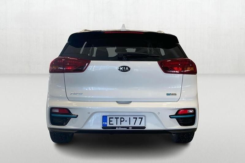 Käytetty Kia Niro Premium 150 kW (204 HP) 2021 Valkoinen Katumaasturi
