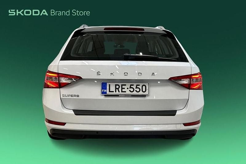 Käytetty Skoda Superb Ambition 150 HP (110 kW) 2022 Farmari