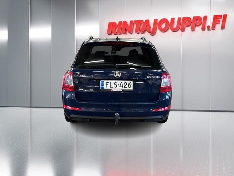 Käytetty Skoda Octavia Elegance 140 HP (102 kW) 2015 Viistoperä