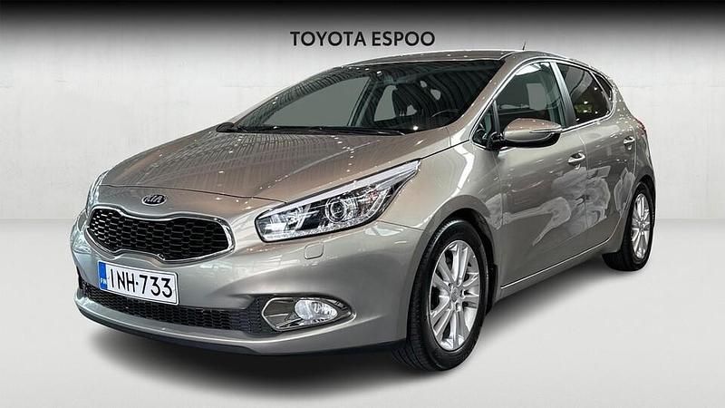 Käytetty 2014 Kia Ceed FIFA World Cup Edition Viistoperä | 10 990 € (Hyvä tarjous) - Kuva 1/4