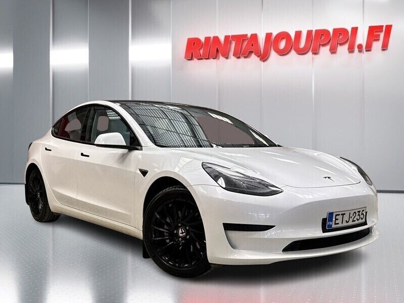 Käytetty 2021 Tesla Model 3 Standard Range Plus Sedan | 25 800 € (Perustarjous) - Kuva 1/3