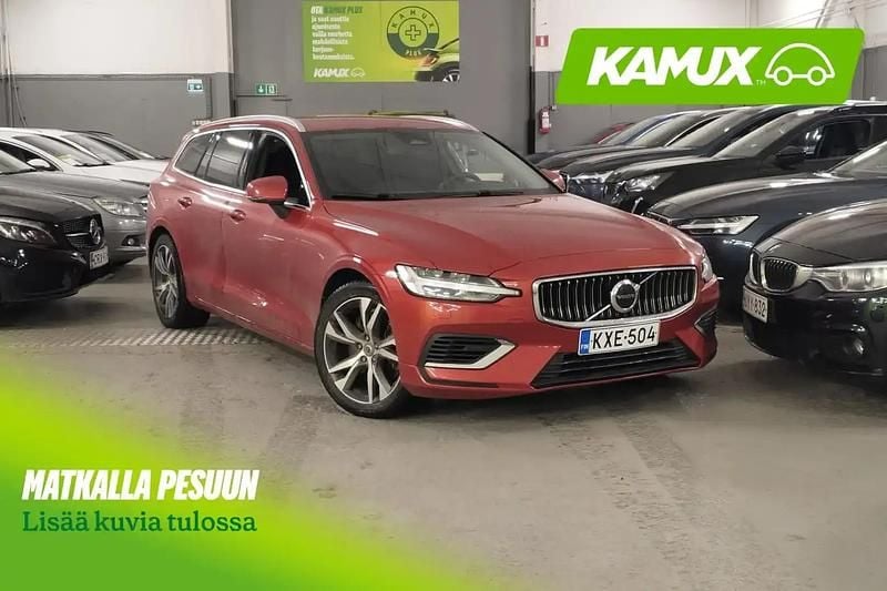Punainen Käytetty 2023 Volvo V60 Core Farmari | 30 600 € (Supertarjous) - Kuva 1/4