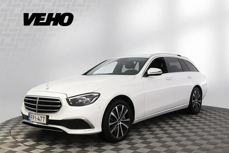 Käytetty Mercedes E300 Edition 194 HP (142 kW) 2022 Valkoinen Farmari