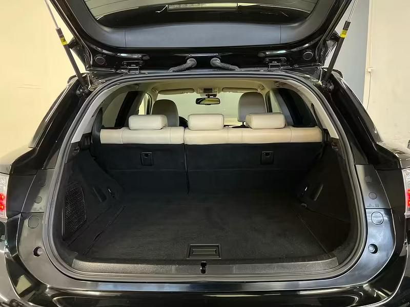 Käytetty Lexus CT200h Luxury Line 99 HP (72 kW) 2011 Viistoperä