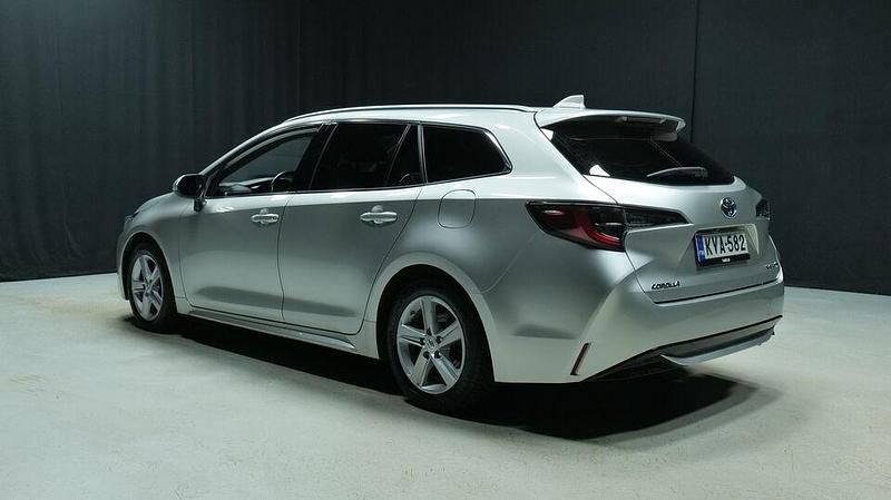 Käytetty Toyota Corolla Edition 184 HP (135 kW) 2023 Farmari