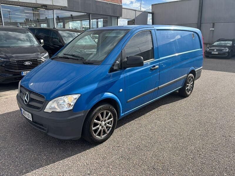 Käytetty Mercedes Vito 136 HP (100 kW) 2012 Sininen Van