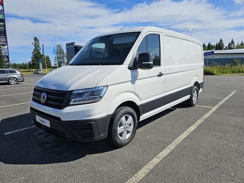 Valkoinen Uusi 2025 VW Crafter Van | 77 900 € (Perustarjous) - Kuva 1/4
