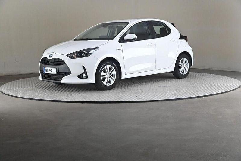 Käytetty 2021 Toyota Yaris Hybrid Active Viistoperä | 18 500 € (Perustarjous) - Kuva 1/4