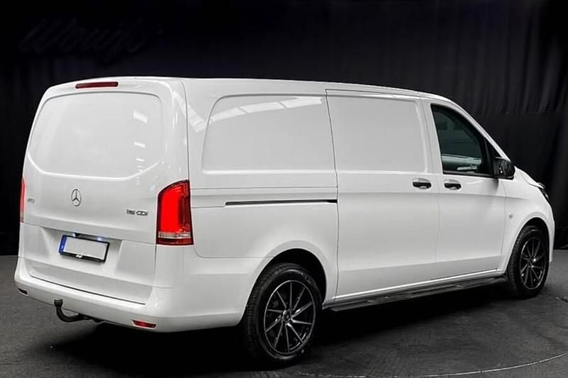 Käytetty Mercedes Vito 163 HP (119 kW) 2023 Van