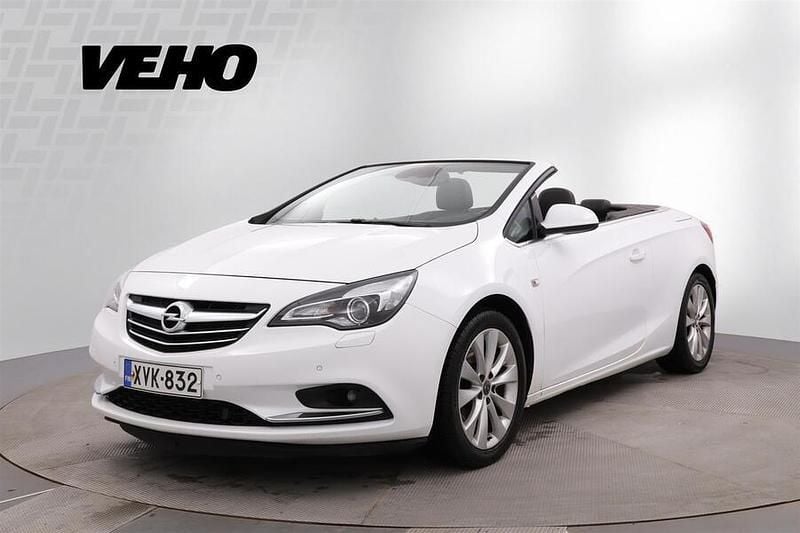 Käytetty Opel Cascada 140 HP (102 kW) 2014 Valkoinen Avoauto