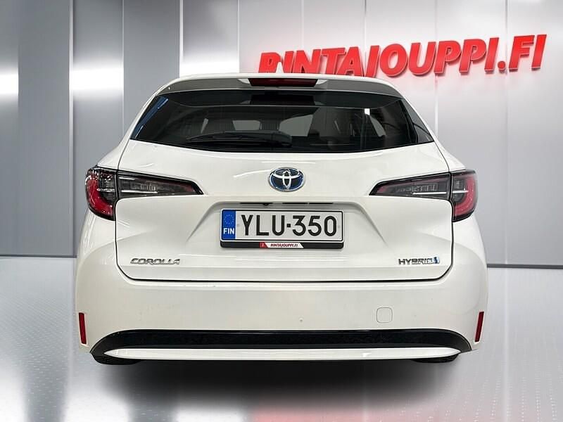 Käytetty Toyota Corolla Active 122 HP (89 kW) 2022 Valkoinen Farmari