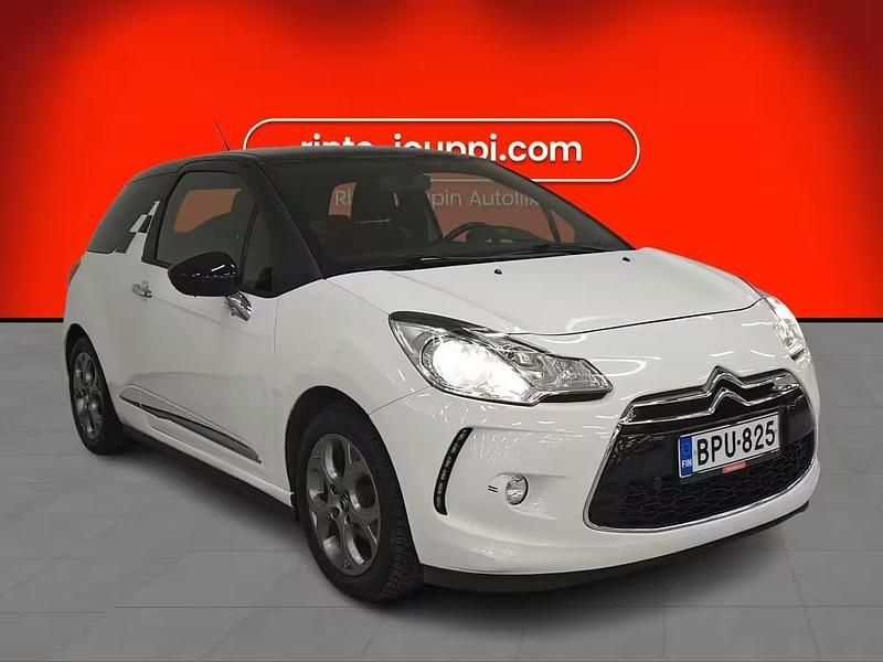 Käytetty Citroën DS3 So Chic 120 HP (88 kW) 2012 Valkoinen Viistoperä