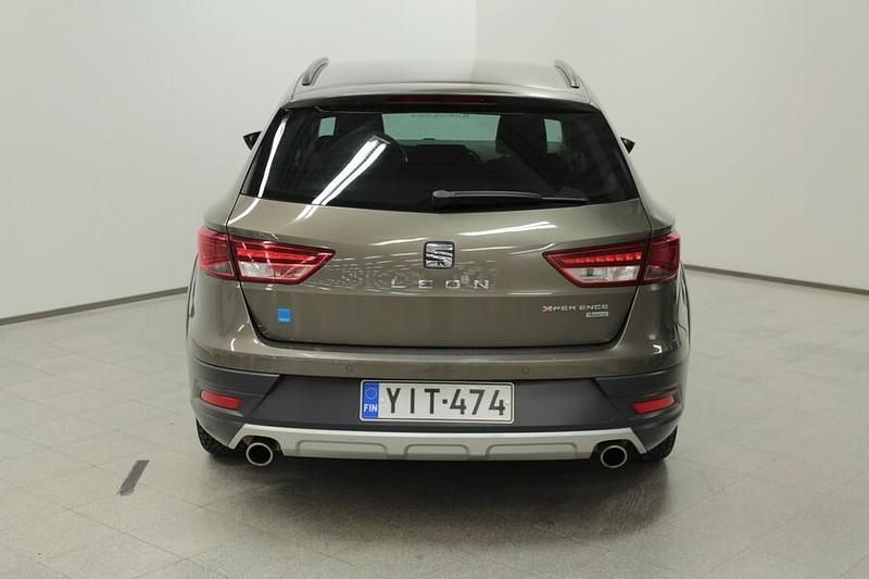 Käytetty Seat Leon X-Perience 4Drive 180 HP (132 kW) 2015 Farmari