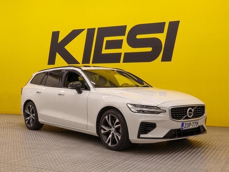 Käytetty Volvo V60 Business Edition 303 HP (222 kW) 2019 Farmari