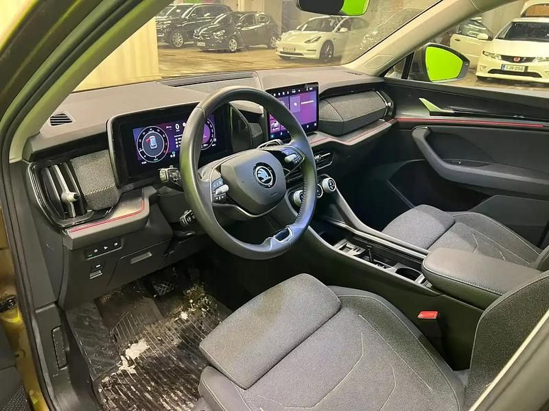Käytetty Skoda Kodiaq Selection 150 HP (110 kW) 2025 Bronx gold pearlescent Katumaasturi