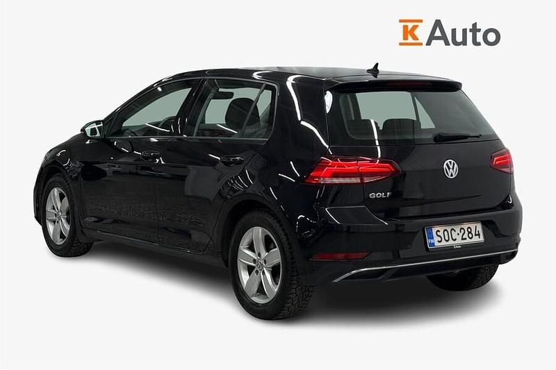 Käytetty VW Golf VII Comfortline 110 HP (80 kW) 2018 Musta Viistoperä