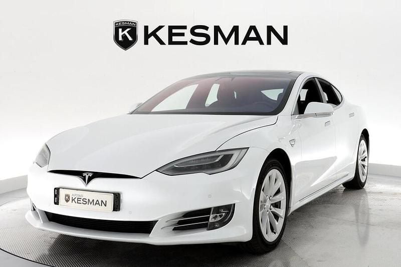 Käytetty Tesla Model S 450 kW (613 HP) 2018 Viistoperä