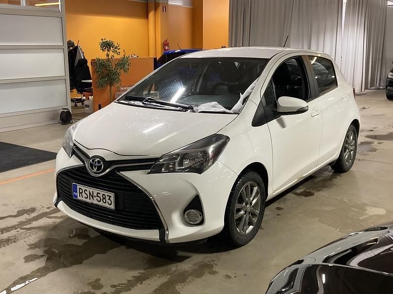 Käytetty 2016 Toyota Yaris Active Viistoperä | 7 900 € (Hyvä tarjous) - Kuva 1/1