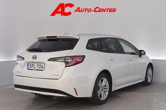 Käytetty Toyota Corolla Active 121 HP (88 kW) 2021 Valkoinen Farmari