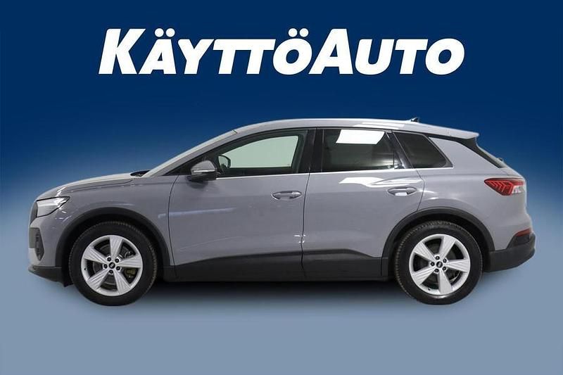 Käytetty Audi Q4 e-tron Comfort 194 kW (265 HP) 2023 Harmaa Katumaasturi