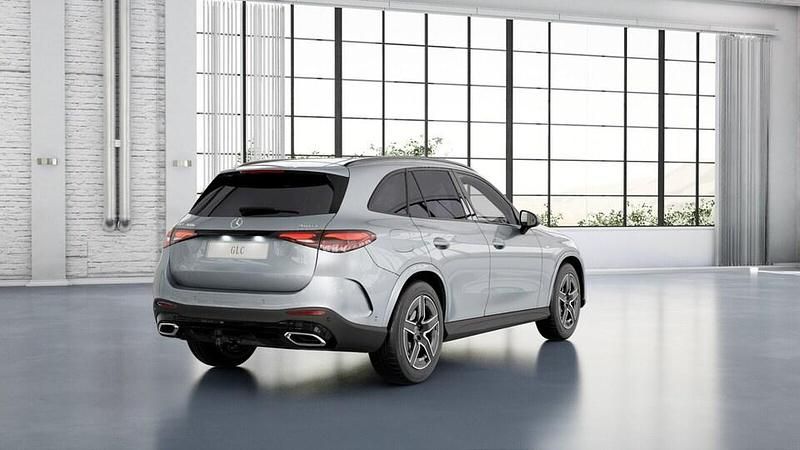 Käytetty Mercedes GLC300e Business 313 HP (230 kW) 2025 Katumaasturi