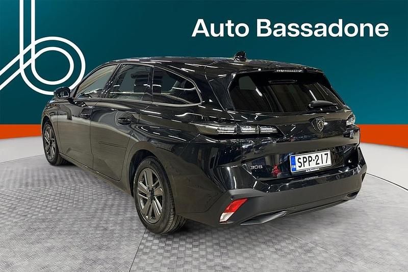 Käytetty Peugeot 308 SW Active 131 HP (96 kW) 2023 Farmari