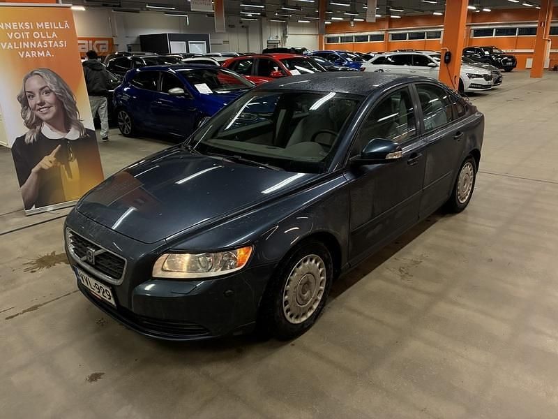 Käytetty 2010 Volvo S40 Sedan | 5 900 € (Hieman kallis) - Kuva 1/4