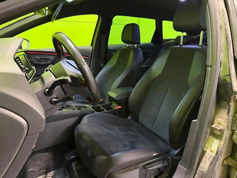 Käytetty Seat Leon ST Business 150 HP (110 kW) 2018 Musta Farmari